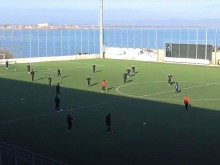 Вижте какво е настроението по време на тренировките на Локо край морето