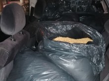 Полицаи спряха за рутинна проверка кола на бул. "България", арестуваха шофьора