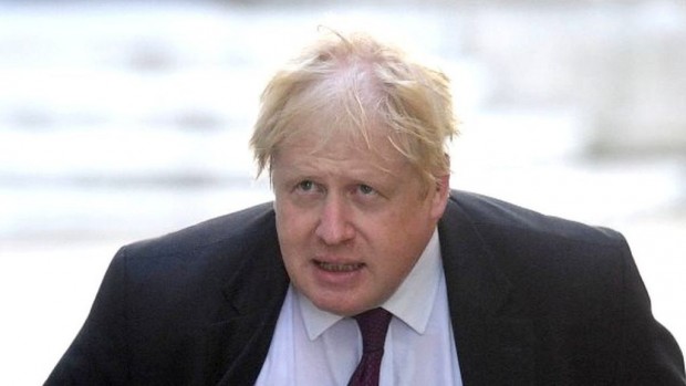 Британският премиер Борис Джонсън заяви в петък че новият вариант
