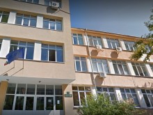 25 ученици под карантина след положителен тест на учител в пловдивско училище