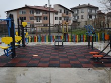 Асеновград вече разполага с чисто нов фитнес на открито