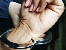 Майка на 8 деца стана врачка, за да залага пари в хазартни игри