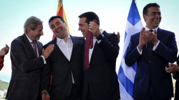 ЕПА
51% от гърците смятат, че Преспанското споразумение със Северна Македония