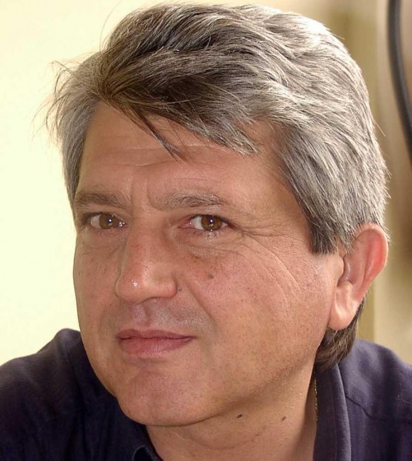 Почина журналистът Стойко Тонев по познат като Тони Филипов Той е дългодишен
