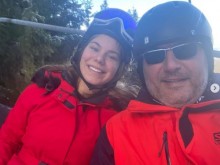 Шеф Манчев на почивка в планината с любимите си жени, показа щерката