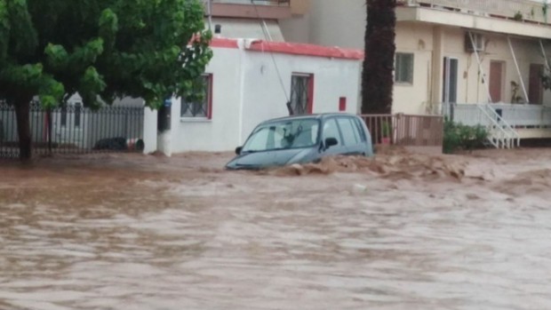 Туитър
Тежки наводнения в гръцката област Еврос, в североизточната част на