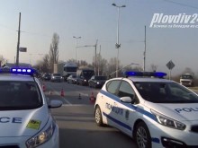 Коматевско шосе тотално затапено след катастрофа