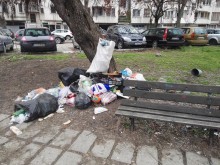 Гнусни боклуци в най-скандалния пловдивски парк