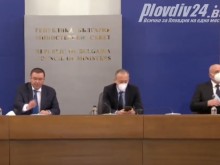 Обявиха кога ще се стигне до ново затягане на мерките