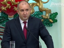 Радев: Семейството ми е подложено на непрекъснати атаки