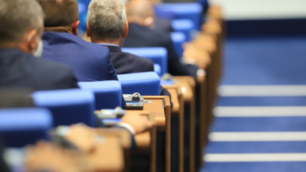 БГНЕС
Парламентът прие окончателно отпускането на компенсации за пострадалия от Covid
