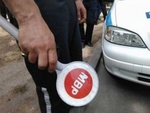 Патрулка се преобърна при преследване на мотор с тийнейджъри