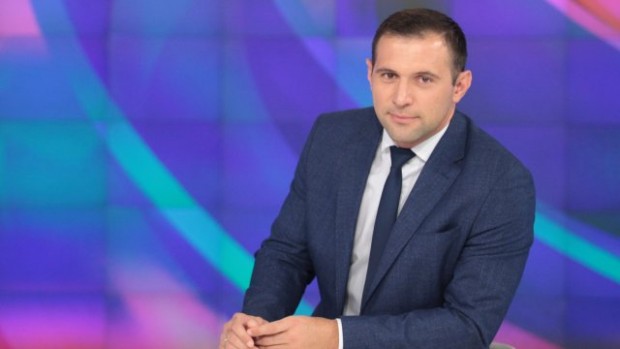 Водещият на сутрешния блок на телевизия България он еър Златимир