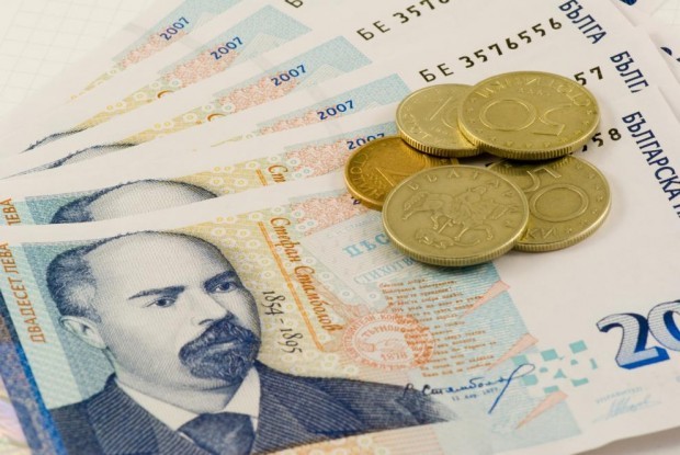 От другата седмица започва изплащането на всички месечни помощи