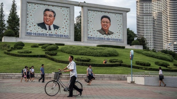 Властите на Северна Корея планират да изпратят до 10 000