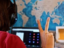 Психолог: Учениците са преуморени от дистанционното обучение!