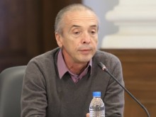 Мангъров заговори като политик, нападна управляващите