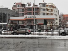 Цената на най-масовия бензин до дни ще достигне 2 лева за литър