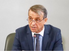 Проф. Костов за ваксинацията: Все едно да раздаваш храна за бедните и първо да поканиш ситите на казана