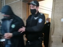 Мурат и Светослав, забъркани в пренасянето на дрога за 30 млн.лв., остават зад решетките