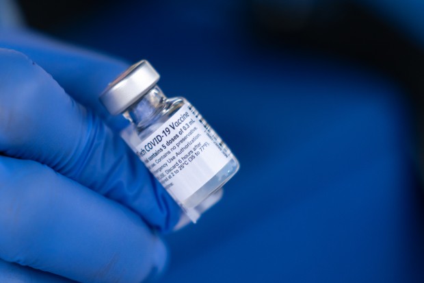 Фалшиви обяви за ваксини и опити за измами с фалшиви