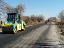 Усилен труд кипи на Околовръстното на Пловдив