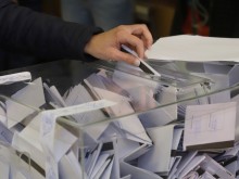 Право да гласуват ще имат и избиратели с изтекли лични документи след 13 март 2020 г.