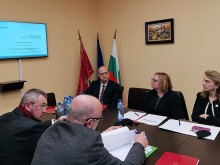 Учени от 7 организации създават иновативни здравословни храни