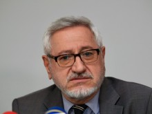 Историк: Прави се опит да се приравни световната наука на съчинения от бивша Югославия