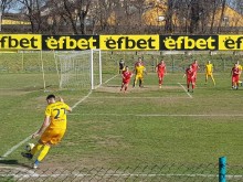 Вратар вкара гол при четвърта поредна победа на Марица