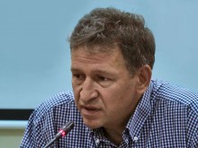 Стойчо Кацаров: Българите не са антиваксъри