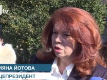 Йотова: Хаосът, който създадохме в последните дни с ваксините, не е в полза никому