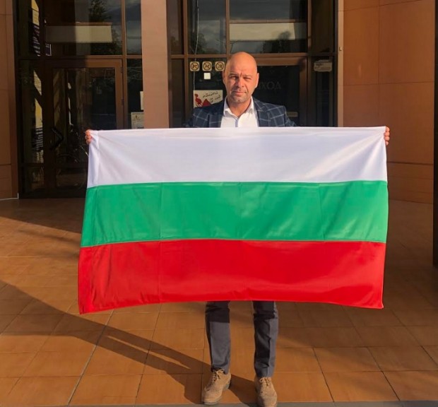 "Пробуждане с хоро" и "Евмолпея" днес в "Тракия"