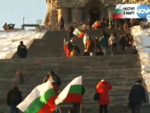 Паметникът на Шипка посреща посетителите на 3 март с метални ограждения