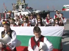 В Бургас отбелязват празника с мотошествие