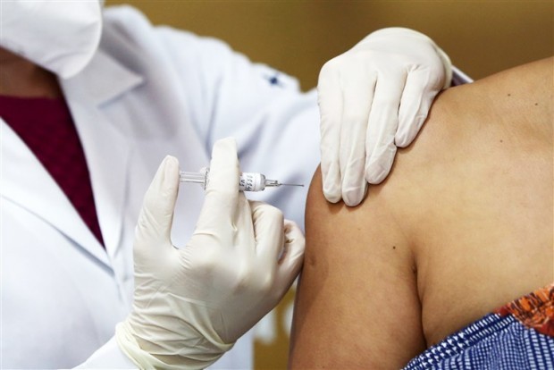 От 17.00 часа на 4 март желаещите за ваксиниране срещу