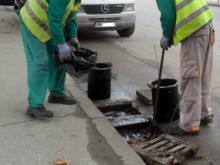 Обработват срещу гризачи, не паркирайте върху шахтите!