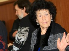Майката на Николай Банев: Дни наред се бърше с калъфката на възглавницата и повръща oт лекарства