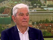 Акад. Петрунов: Ще трябва да се ваксинираме всяка година, ако така продължи да се развива заразата
