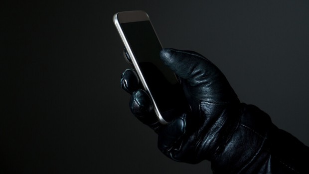 Клиенти на ЕНЕРГО ПРО сигнализират за нови схеми за телефонни измами