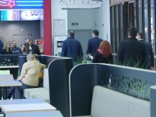 Официално: Нови мерки в Пловдив и областта, повечето ученици минават онлайн!
