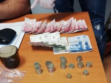 Полиция влезе в "Столипиново", има арестувани!