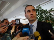Цветан Цветанов: Полицаите ще бъдат по-полезни, ако ходят пеш 