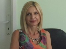 Проговори лекарката, сложила ваксината на жената, която после почина