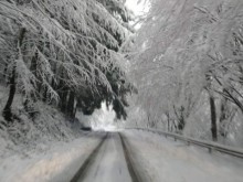 На места днес ще превалява сняг