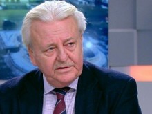 Асен Агов: Посредствеността на политиците е забележителна