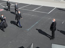Борисов спря в Любляна, за да вземе словенския си колега към Виена