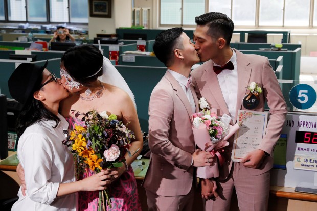 Reuters
Съд в Япония постанови днес, че непризнаването на еднополовите бракове