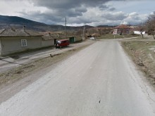 Млада жена посегна на детска служителка