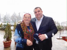Валя Балканска с благородна кауза в Родопите